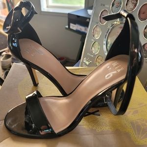 Mix no. 6 heels